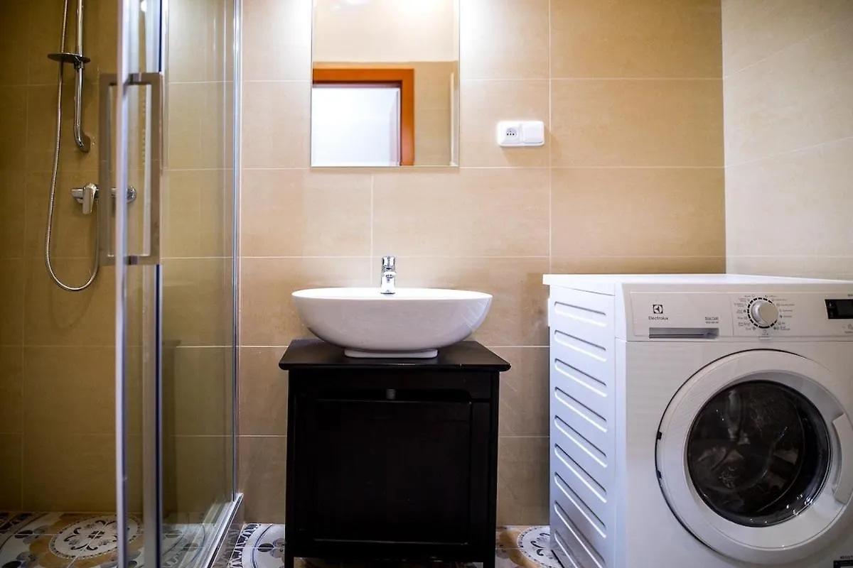 Nest Vibe Slovakova Apartment Brno 0*,